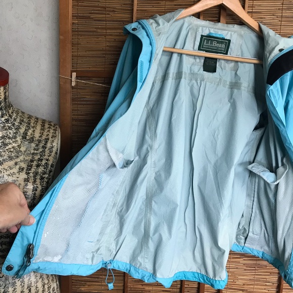 L.L. Bean rain jacket raincoat - Picture 3 of 7
